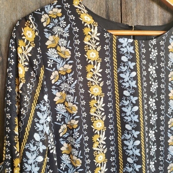 Lulu's Black Floral Longsleeve Ruffle Shift Dress Size Small Chainlink - Picture 5 of 9